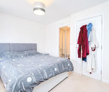 Cobham Close, PLYMOUTH - Photo 3