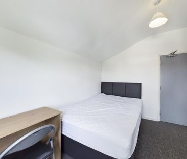 4 bedroom house to rent - Photo 3