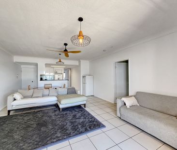 Waterfront Living on the Maroochy River! - Photo 1