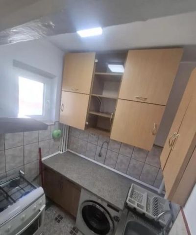 Piata sudului husi oltenitei - Photo 4