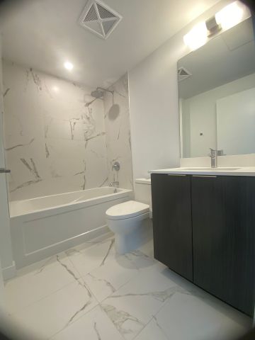 For Lease - 7 Golden Lion Heights Unit# 2701, Toronto, Ontario - Photo 4