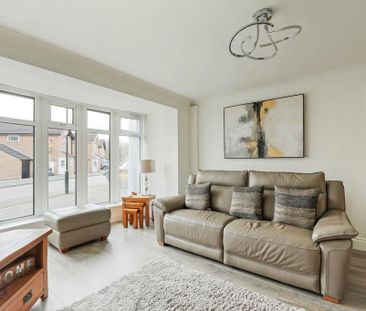 3 bedroom detached house to rent - Photo 2