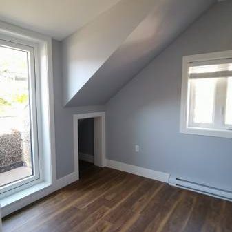 Rarely Offered Newer Laneway House for Rent - Photo 1