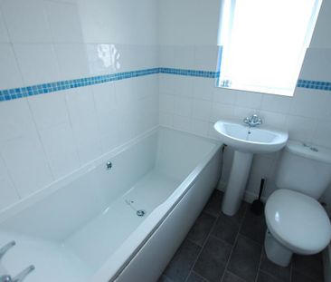 2 bedroom end of terrace house to rent - Photo 6