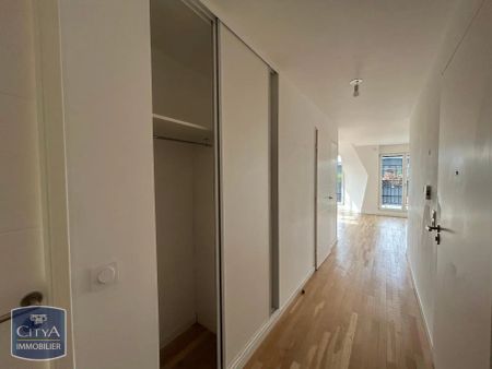 Appartement à louer 4 pièces 86.8m² - Photo 3