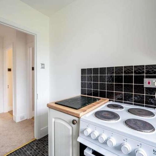 Weston Road, Guildford, GU2 - Photo 1