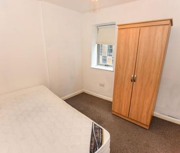 2 bedroom flat to rent - Photo 6