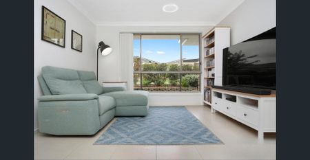 AVAILABLE EARLY JANUARY !! - Photo 2