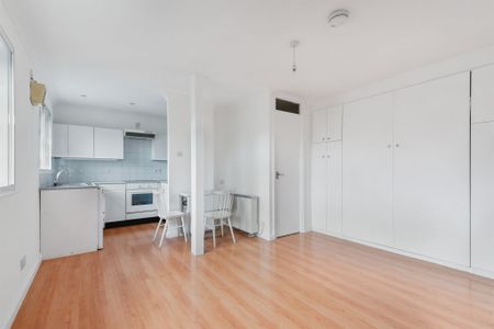 Chancellor Gardens, South Croydon - Photo 3