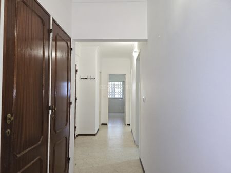 Arrendamento de Apartamento T3 em Massamá - Photo 2