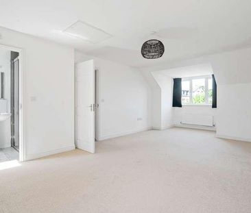 Fairwater Drive, Shepperton, Surrey, TW17 - Photo 4