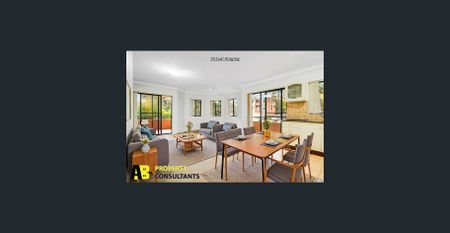 Spacious 2 bedroom 1 bathroom with lock up garage available for rent - Photo 4