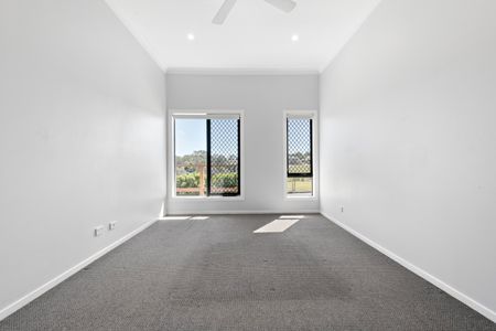 20 Hunterglen Drive, Bolwarra NSW 2320 - House For Rent | Domain - Photo 4