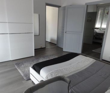 Location Appartement 4 pièces 65m² LE CREUSOT 71200 - Photo 5