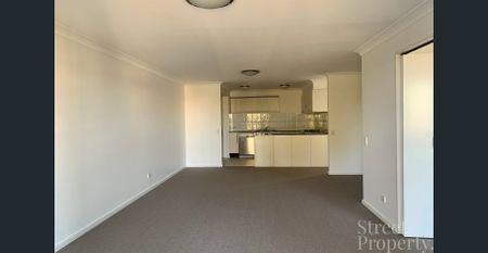 Live in the Centre of Darby Street's Dining & Lifestyle Hub - Photo 3