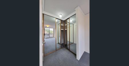 SPACIOUS TOWN-HOUSE STYLES APARTMENT IN PRIME LOCATION, ~ with Nice Condition. Please call or SMS 0433839888 Helen for inspection - Photo 4