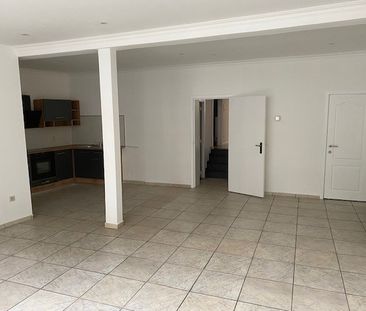 Gelijkvloers appartement met 2 slaapkamers en garage - Photo 5