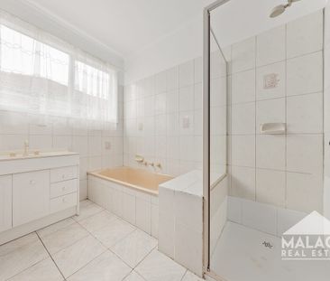 Great Location, Great Home! - Photo 3