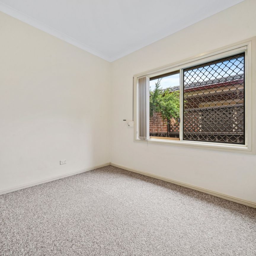 Neat And Tidy 3 Bedroom Family Home - Photo 1