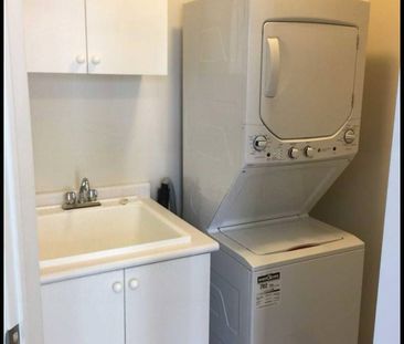 For Lease - 3052 Max Khan Boulevard, Oakville, Ontario - Photo 5