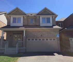 Large Detached 3 BR, 3 Bath, Double Garage House For Rent - Photo 3