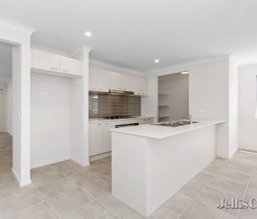 81 Willoby Drive, Alfredton - Photo 1