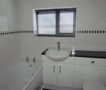 Pershore Close, Mossley, Bloxwich, WS3 - Photo 2