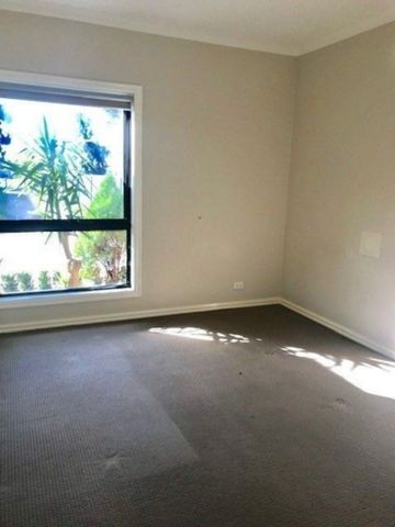 Stylish, Low-Maintenance Living in a Prime Location! - Photo 4