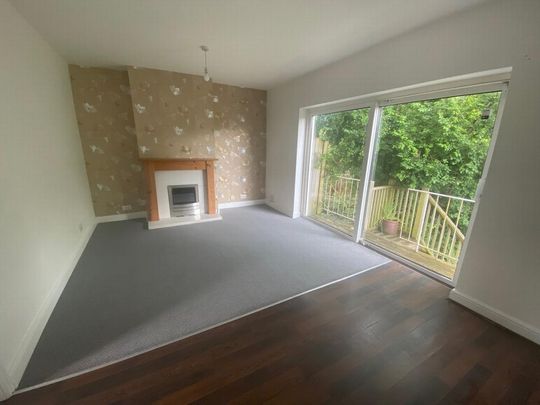 3 bedroom end of terrace house to rent - Photo 1