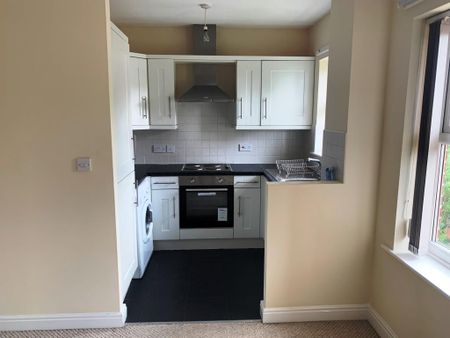 2 bedroom flat to rent - Photo 4