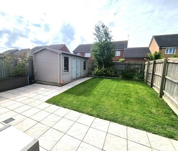 Semi-detached house to rent on - Photo 2