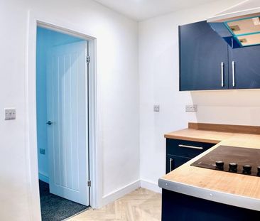 3 bedroom terraced house to rent - Photo 4