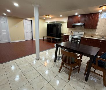 For Lease - 19 Mountain Gorge Road, Brampton, Ontario - Photo 5