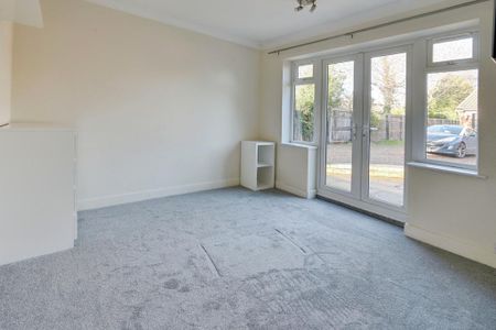 4 bedroom detached house to rent - Photo 2