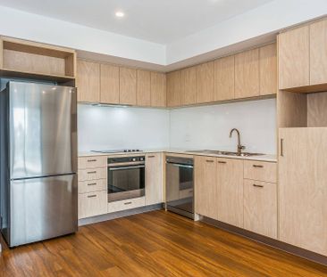 Modern Two Bedroom Gem - Photo 4