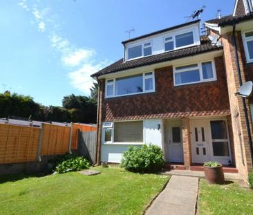 4 bedroom terraced house to rent - Photo 6