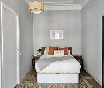 Carrer de Balmes, Barcelona, Catalonia 08007 - Photo 1