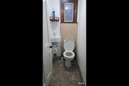 Room in a Shared House, St James's Road, CR0 - Photo 2