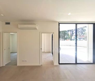 SPACIOUS ONE BEDROOM+STUDY ROOM+PARKING WITH BACKYARD Located In th... - Photo 1