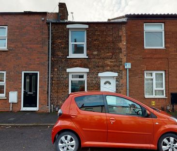 2 bedroom terraced house to rent - Photo 3