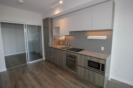 For Lease - 898 Portage Parkway Unit# 2908, Vaughan, Ontario - Photo 5