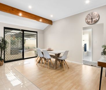 Spacious Family Home with 4-Car Garage & Powered Workshop - Photo 6