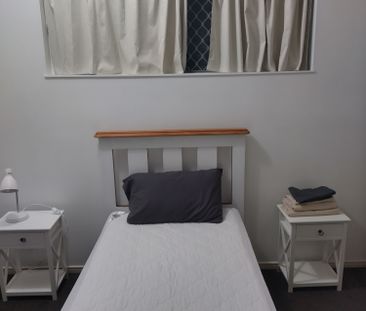 Manoora - Photo 2