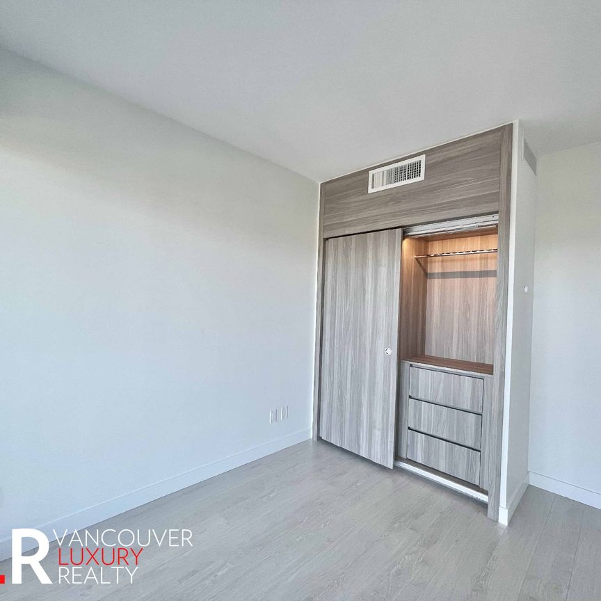 Condo in Burnaby, BC - Photo 1