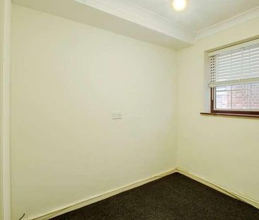 Corsair Close, Stanwell, TW19 - Photo 2