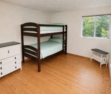 431 Sunset Road, Bowen Island — 431 Sunset Road, Bowen Island - Photo 2