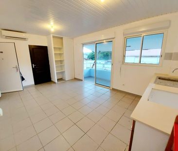 Location Appartement 1 pièce 25m² REMIRE MONTJOLY 97354 - Photo 5