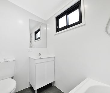 Beautifully Presented Home In Prime St Peters Location - Photo 3