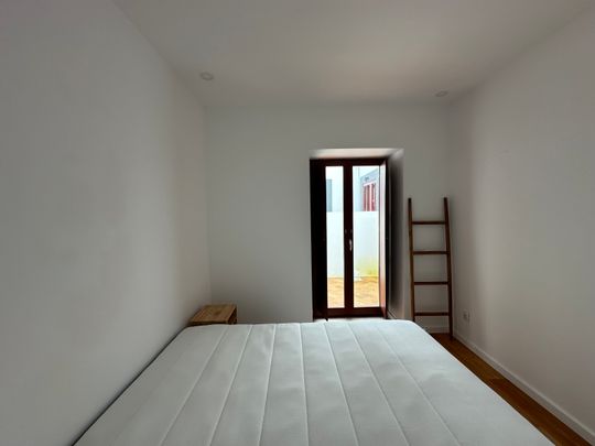 Apartamento T1 Novo, mobilado, anual, no Centro Pombalino de Vila Real de Santo António. - Photo 1