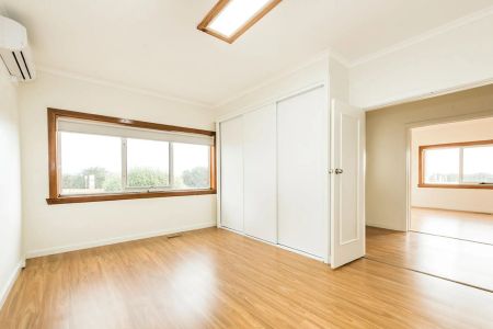 WATER VIEWS | PREMIUM BAYSIDE LOCATION! - Photo 4